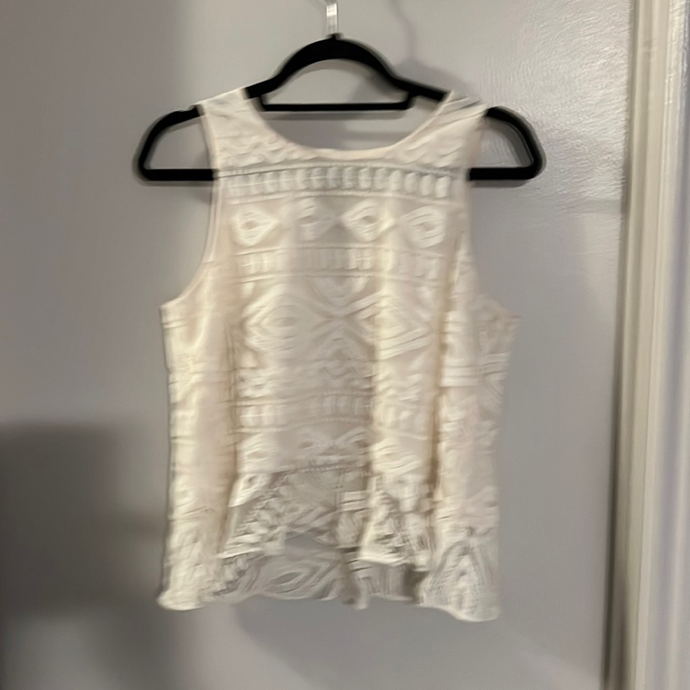 Alexis summer lace top - size Medium